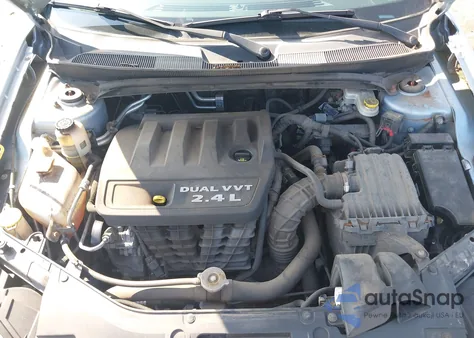 2013 Chrysler 200 Touring z USA, uszkodzony, nr VIN 1C3CCBBBXDN683546